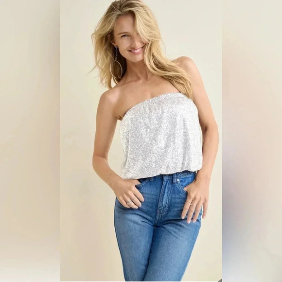 VENUS Tops - White Sequin Top